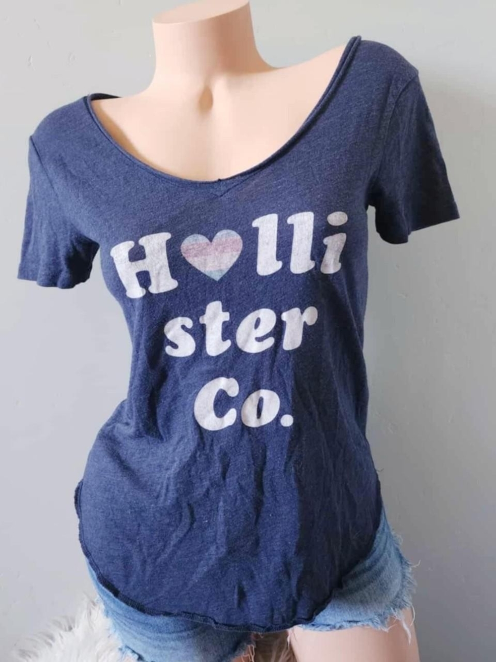 Y2k Hollister shirt size XS Fits like a small/medium